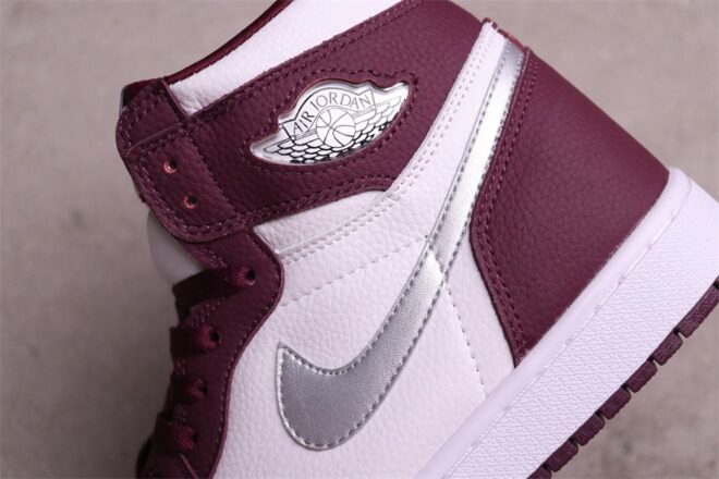 Jordan 1 Retro High OG Bordeaux - Image 3