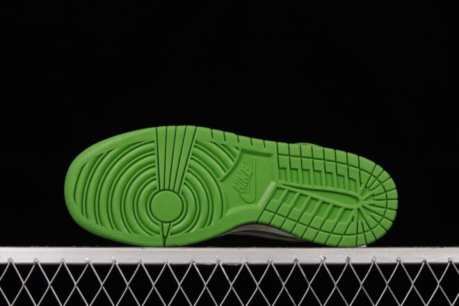 Nike Dunk Low Chlorophyll - Image 7