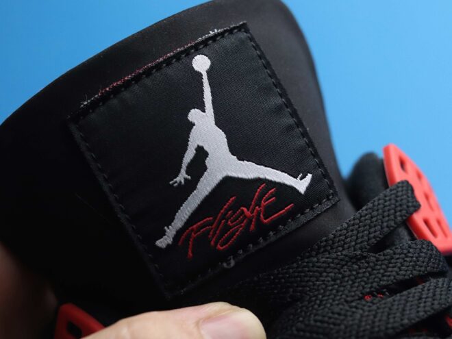 Air Jordan 4 Retro Red Thunder - Image 2