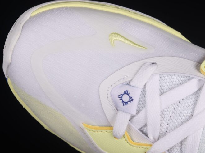 Nike Kyrie Low 5 Butterfly Effect - Image 7