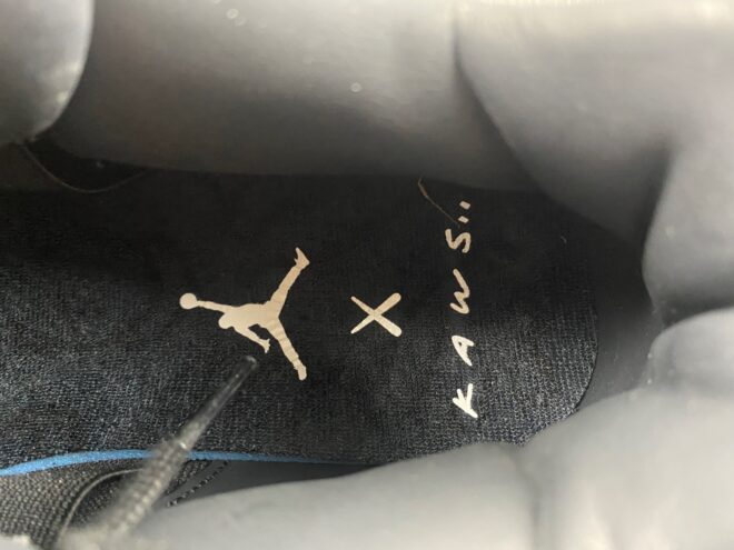 Jordan 4 Retro Kaws Black - Image 11