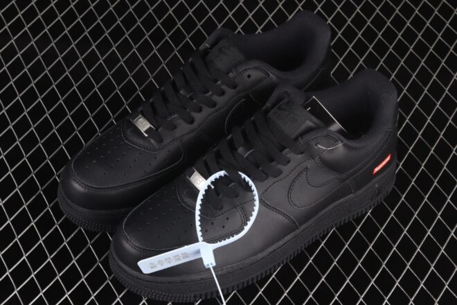 Nike Air Force 1 Low Supreme Black - Image 4