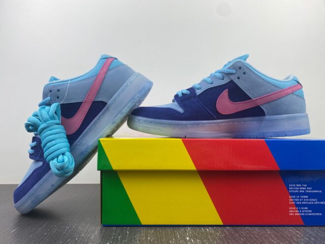 Run The Jewels x Nike SB Dunk Low - Image 7