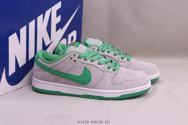 Nike SB Dunk Low Medusa - Image 6