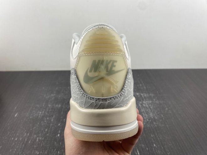 Air Jordan 3 Retro SE Craft Ivory - Image 6