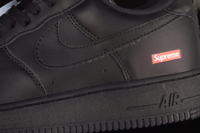 Nike Air Force 1 Low Supreme Black - Image 2