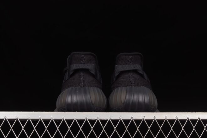 adidas Yeezy Boost 350 V2 Onyx - Image 5