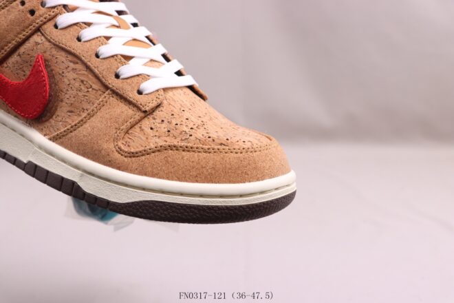 CLOT x Dunk Low SP 'Cork' - Image 5