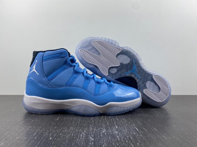 Air Jordan 11 Retro 'Pantone' - Image 10