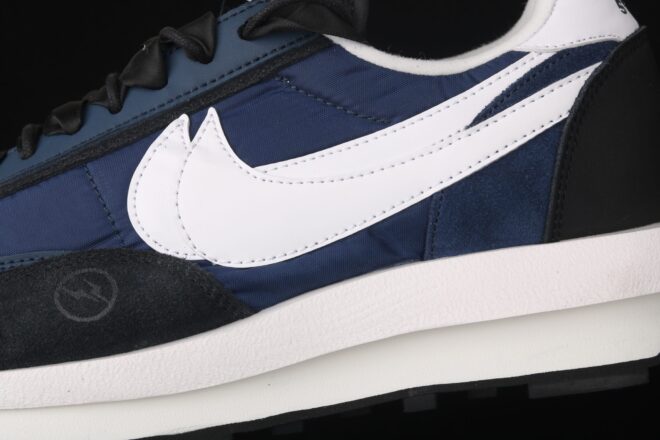 Sacai x Nike LDV Waffle Daybreak Navy Black White - Image 3