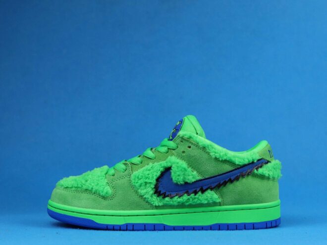 Nike SB Dunk Low Grateful Dead Bears Green - Image 7