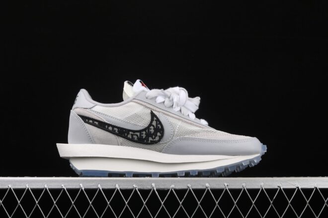 Dior x Sacai x Nk LVD Waffle Daybreak, Swoosh Silver - Image 8