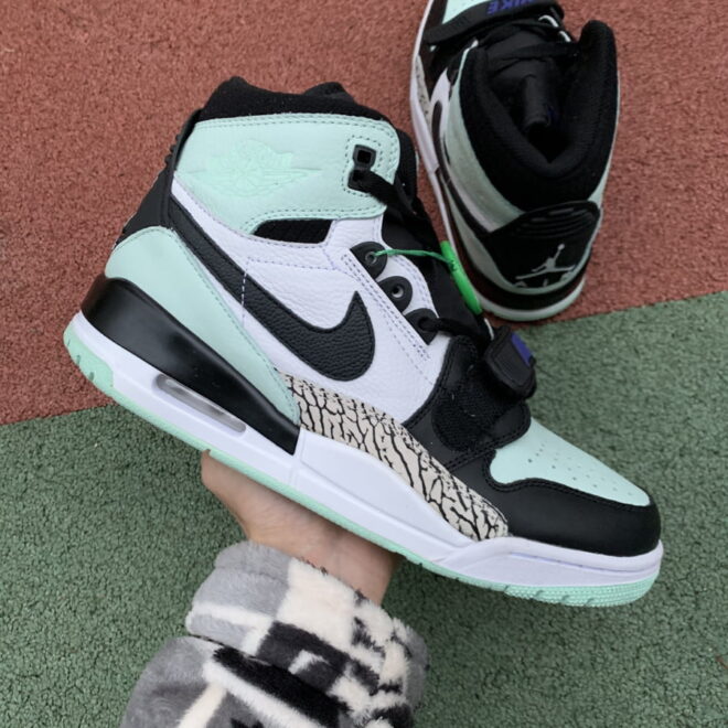 NIKE AIR JORDAN LEGACY 312 - Image 3