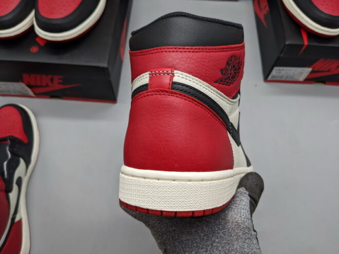 Jordan 1 Retro High Bred Toe - Image 5