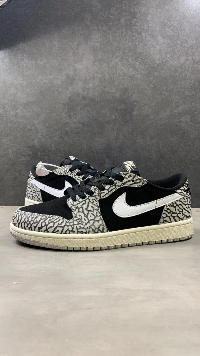 Air Jordan 1 Retro Low OG Black Cement - Image 7