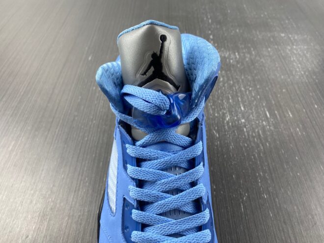 Air Jordan 5 Retro SE 'UNC' - Image 9