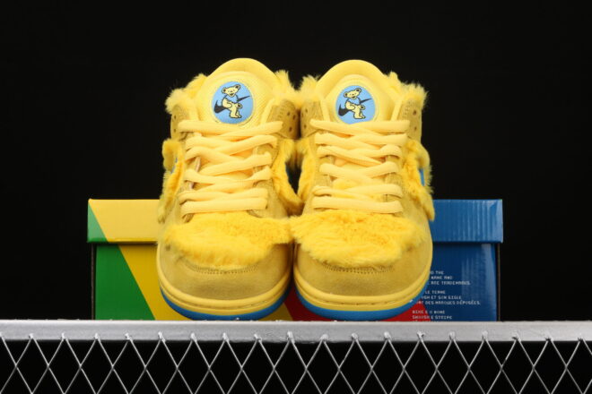 Grateful Dead x NK SB Dunk Low "Yellow Bear" - Image 7