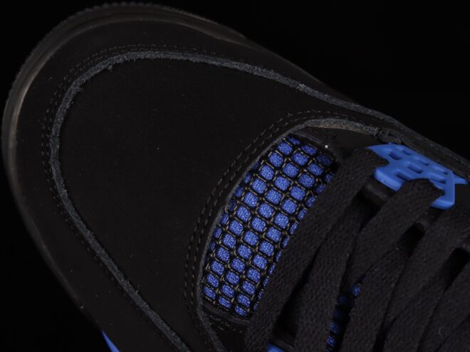 Air Jordan 4 Retro Blue Thunder - Image 3