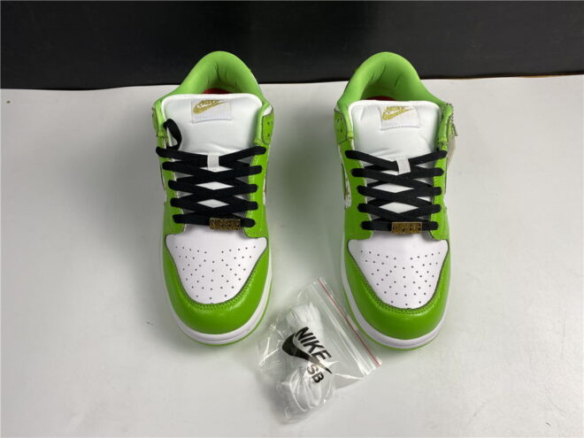 Supreme x Nike SB Dunk Low Mean Green - Image 11