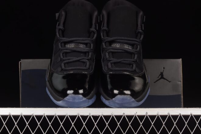 Jordan 11 Retro Cap and Gown - Image 8