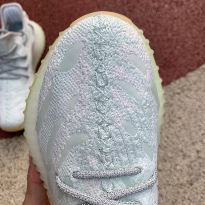 Yeezy 350 V3 Runner - Image 5