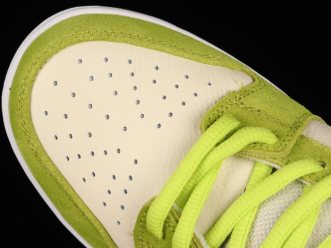 Nike SB Dunk Low Green Apple - Image 6