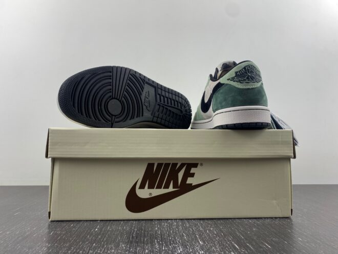 Travis Scott x Air Jordan 1 Green Black - Image 7