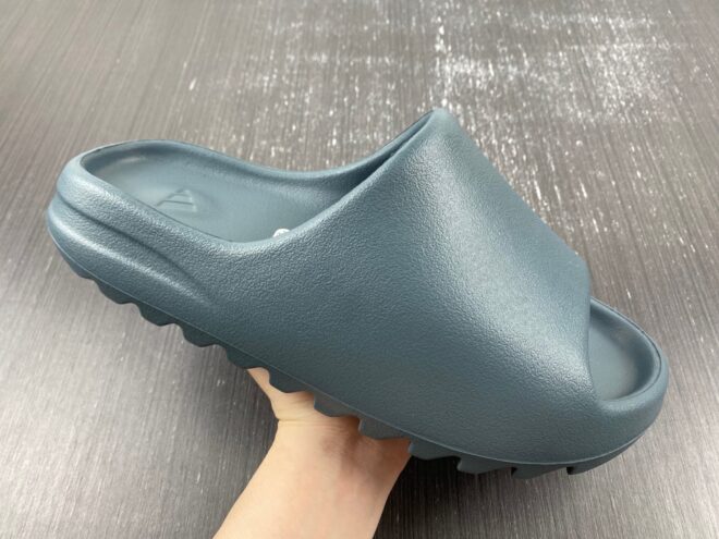 YEEZY SLIDE “Slate Marine” - Image 4