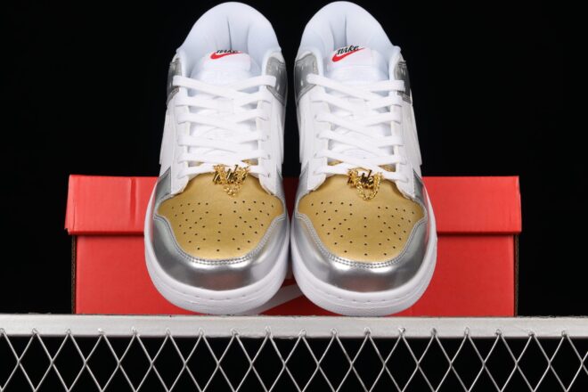 Nike Dunk Low Metallic Heirloom (W) - Image 4