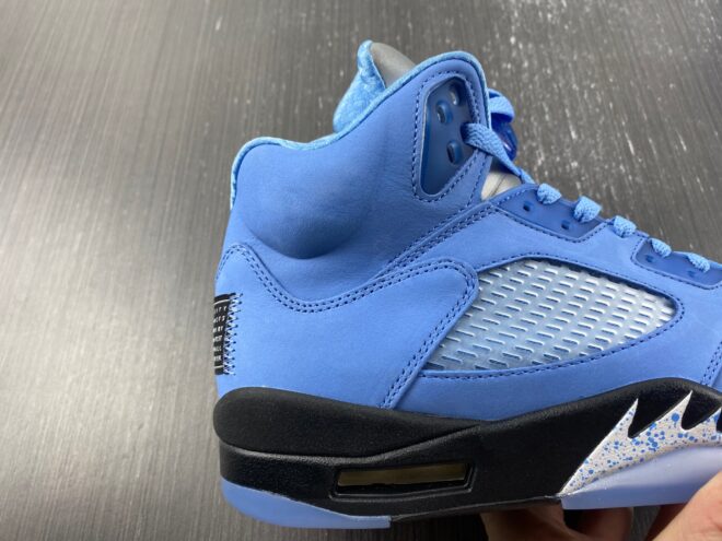 Air Jordan 5 Retro SE 'UNC' - Image 8