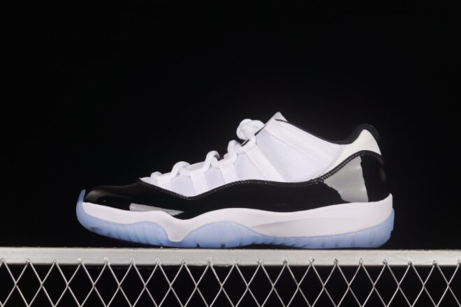 Air Jordan 11 Retro Low Concord - Image 6