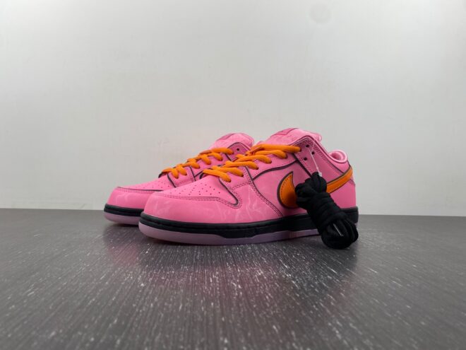 The Powerpuff Girls x Nike SB Dunk Low “Blossom” - Image 3