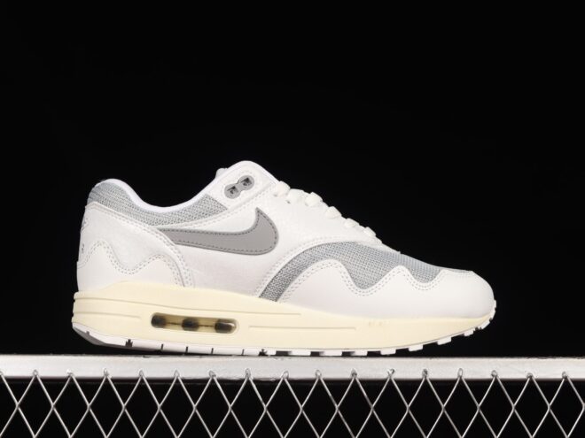 Nike Air Max 1 Patta Waves White - Image 10