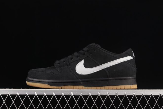 Nike SB Dunk Low Fog - Image 6