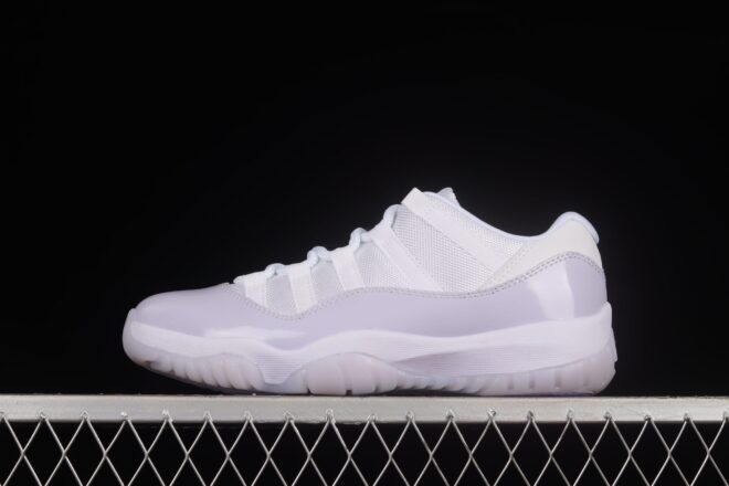 Jordan 11 Retro Low, Pure Violet - Image 4