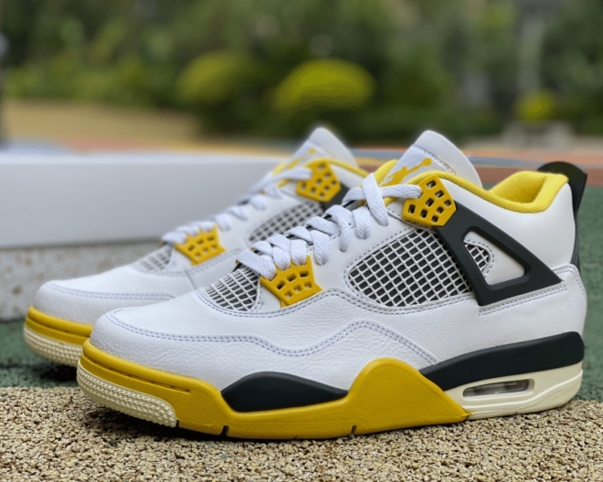 Women's Air Jordan 4 Vivid Sulfur - Image 8