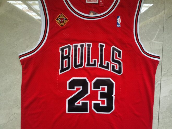 97-98 Championship Bulls 23 Red Gold Bull Tau Gold Bull Tau - Image 5