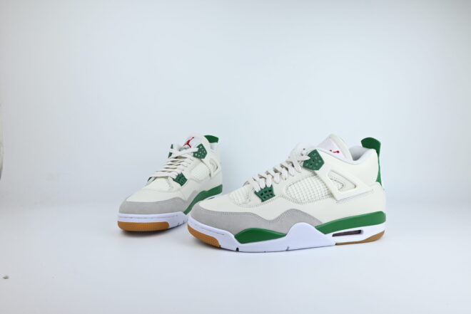 Air Jordan 4 Retro SB Pine Green - Image 6