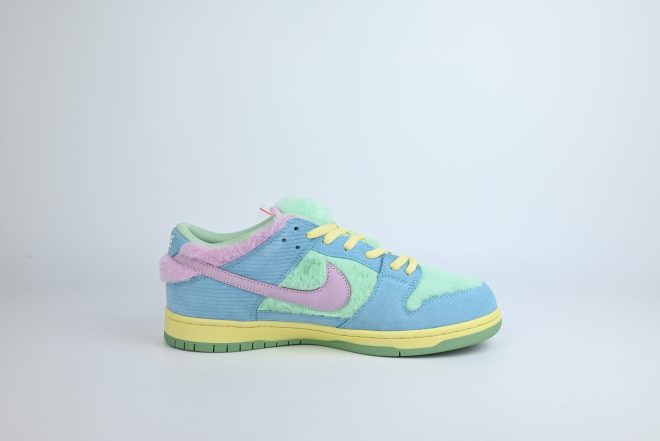 Nike SB Dunk Low Verdy Visty - Image 4