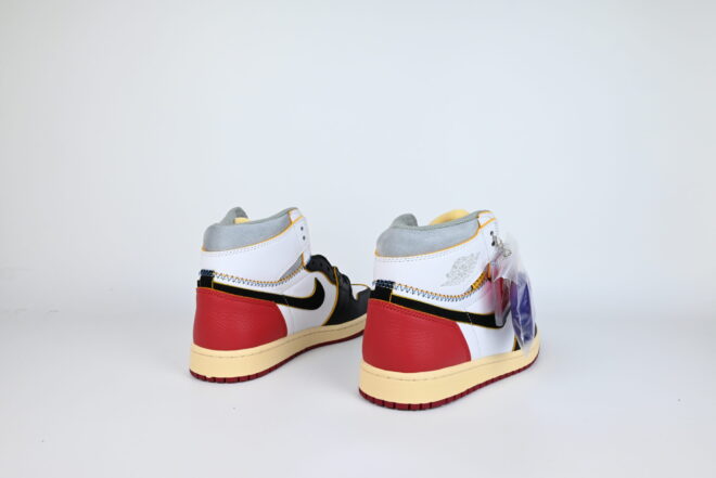 Air Jordan 1 Retro High Union Los Angeles Black Toe - Image 2