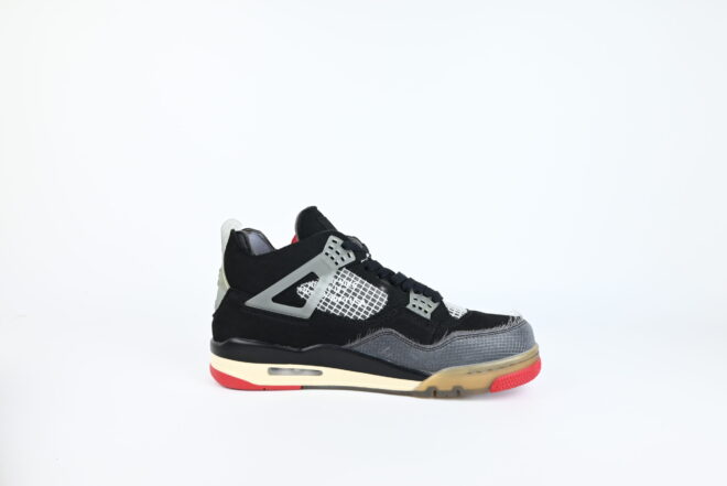 Off-White x Air Jordan 4 Bred - Image 4