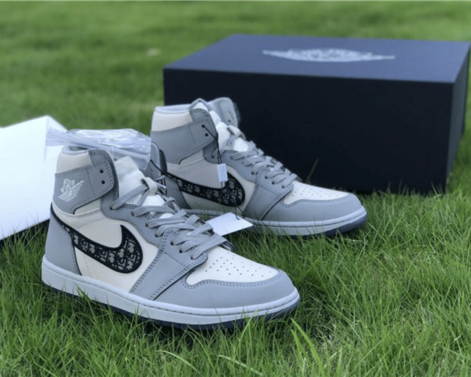 Air Jordan 1 x Dior Retro High 32 - Image 4