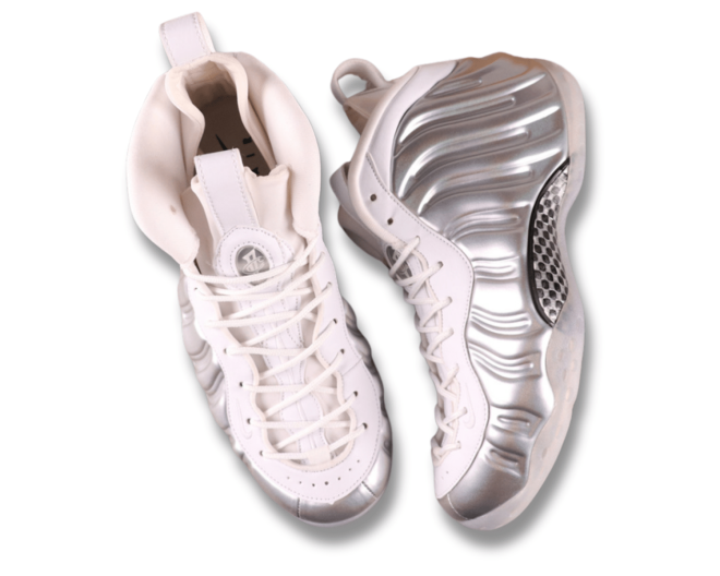 Women's Nike Air Foamposite One Chrome White - Image 3