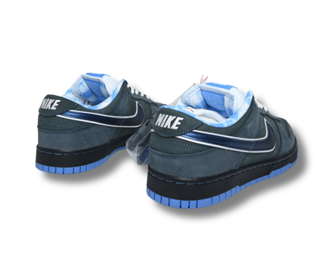 Nike Dunk SB Low Blue Lobster 2009 - Image 3