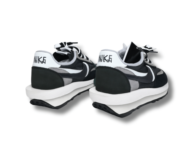 Nike Vaporwaffle, Sacai Black White - Image 2