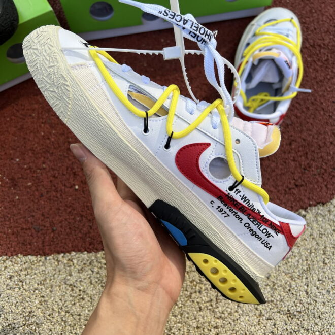 Off-White x Nike Blazer Low White - Image 2