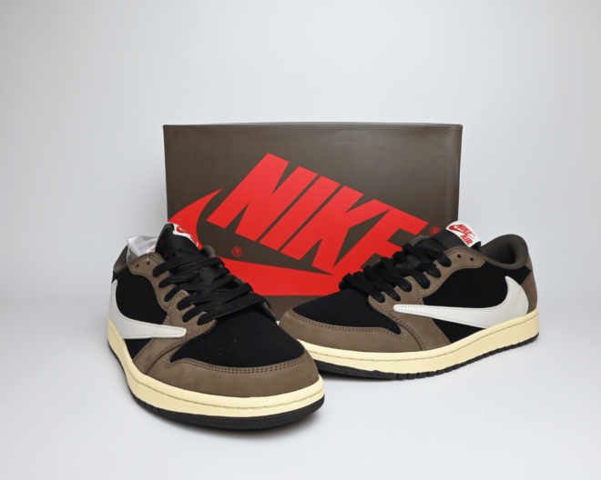 Travis Scott X Air Jordan 1 Low Mocha Extended Size - Image 6