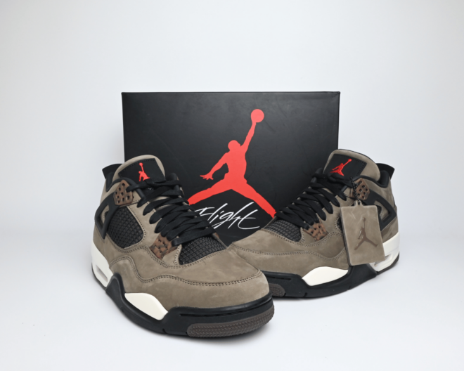 Travis Scott Taupe Haze Olive Jordan 4's - Image 6