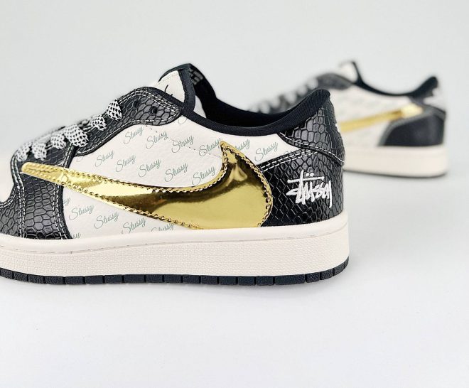 Travis Scott x Air Jordan 1 Retro Low Custom - Image 2