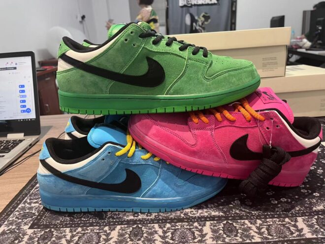 Power Puff Girls Dunks green - Image 5